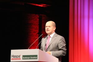 Erster Bürgermeister Olaf Scholz ehrte den Unternehmer Laurens Spethmann