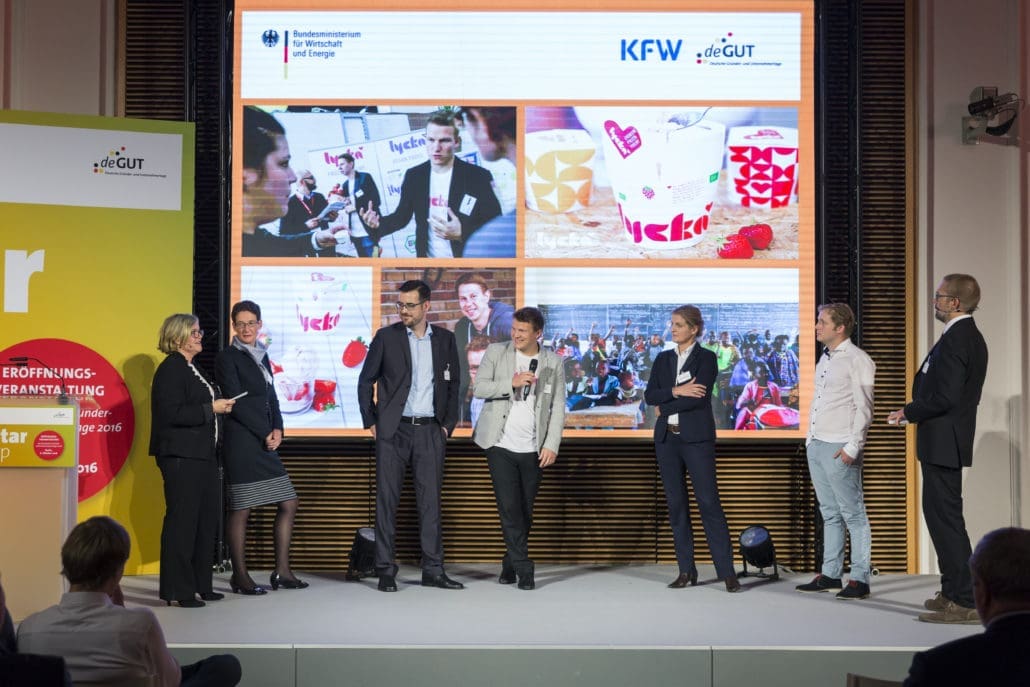 Preisverleihung des KfW Award GruenderChampions 2016, Prämierung und persönliche Vorstellung der GründerChampions.