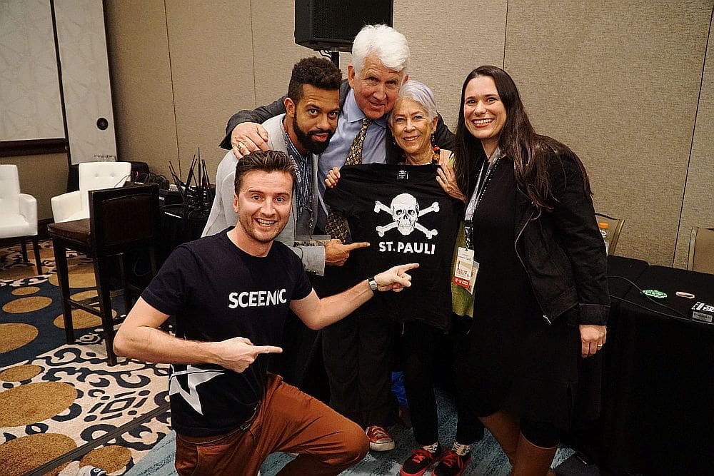 Sanja mit Paul und Jonny vom Startup  Sceenic und Bob und Robyn Metcalfe beim SXSW Festival 2018. Sanja hat mit Hamburg Startups zahlreiche Reisen zum Event in Austin organisiert.