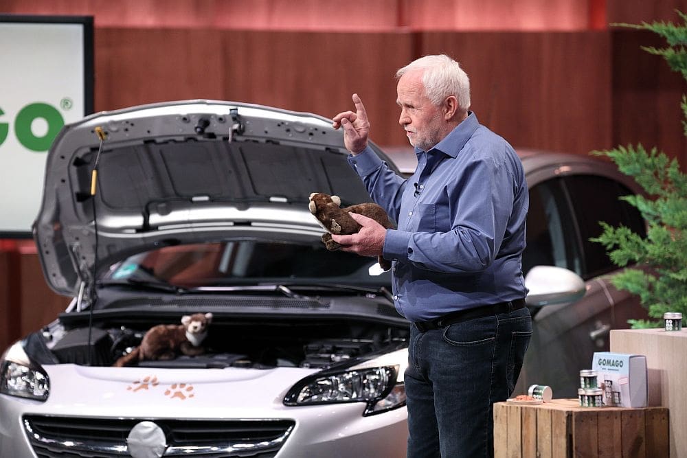 Klaus Skottki will mit GOMAGO Marder vertreiben.  (Foto: TVNOW / Frank W. Hempel)