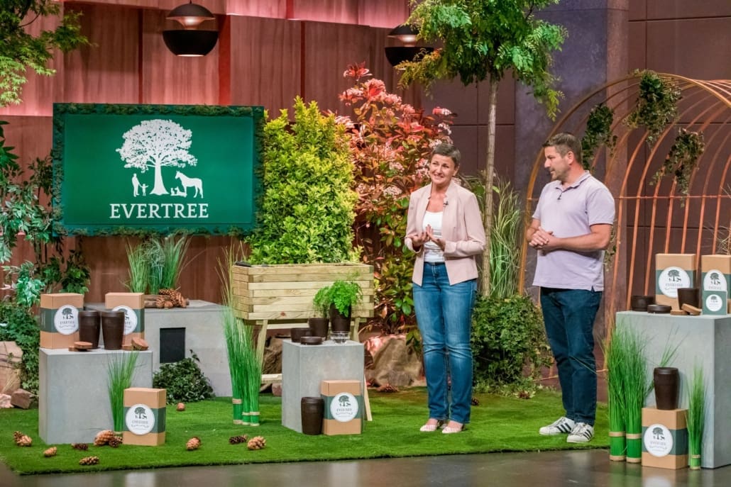 Helena und Andreas Hohnke bieten mit EVERTREE Balsam für die Seele. Foto: TVNOW / Bernd-Michael Maurer