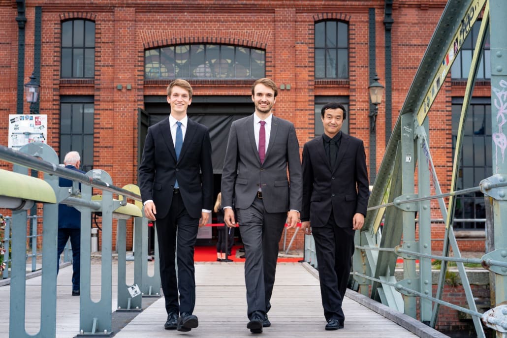 Oliver Lichtenstein, Mitja Wittelsheim und Jerry Tang von Beagle Systems sind auf dem richtigen Weg beim Hamburger Gründerpreis.