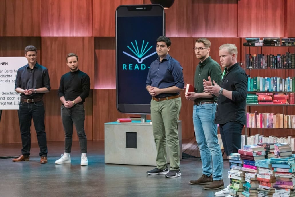 Andreas Weiser, Michael Pomogajko, Simon Farshid, Ben Kohz und Jonathan Mondorf geben mit ihrer App READ-O Buchempfehlungen. 