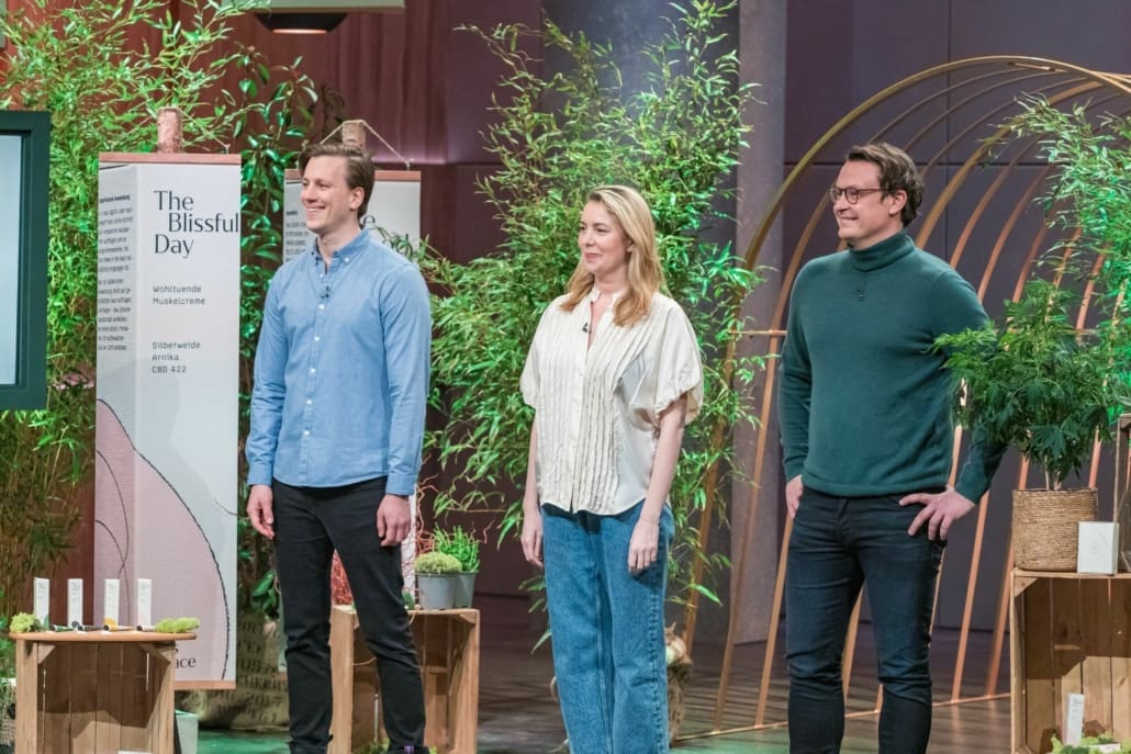 Fabian Friede Laura Simonow und Finn Hänsel haben neben ihren Cremes von This Place auch frischen Hanf mitgebracht.