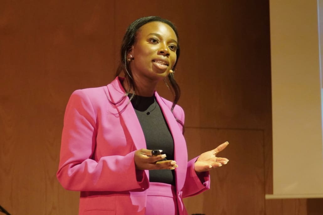 Augustina B. Busiah von Oheema Green Housing bei AiDiA
