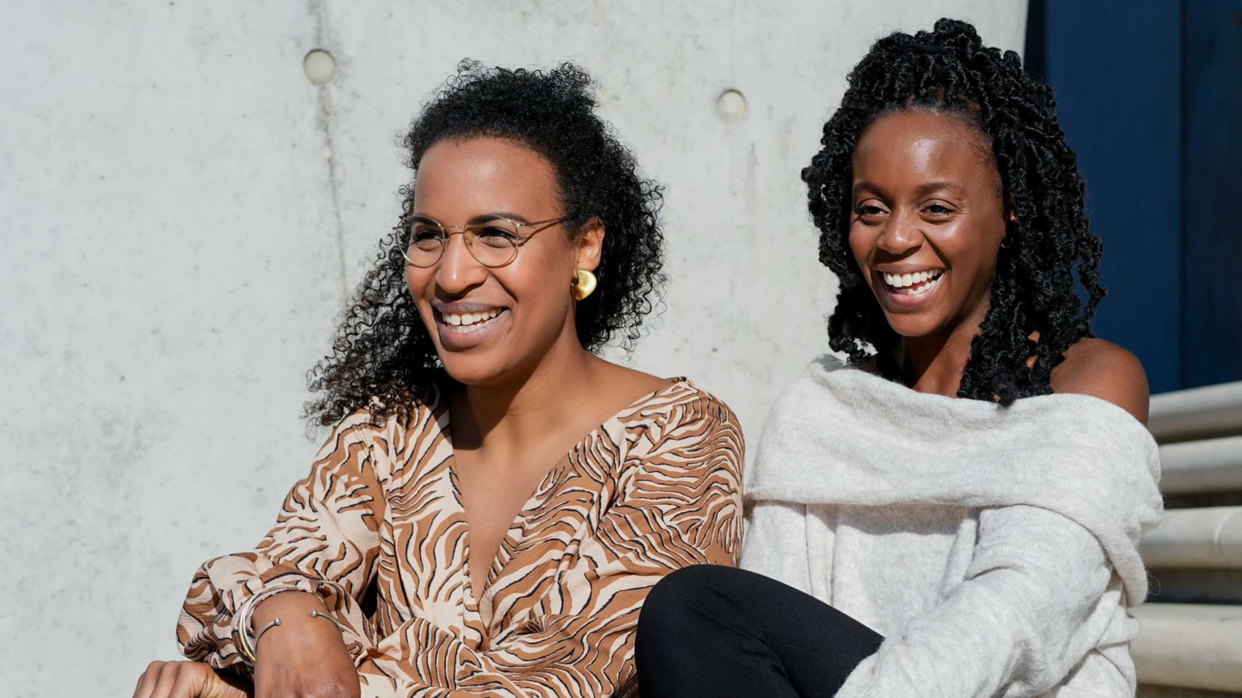 Die Gewinnerinnen der STARTERiN Hamburg 2023 - Impact: Lioba Jarju und Mariam Guédé. (Foto: Black Female Business)
