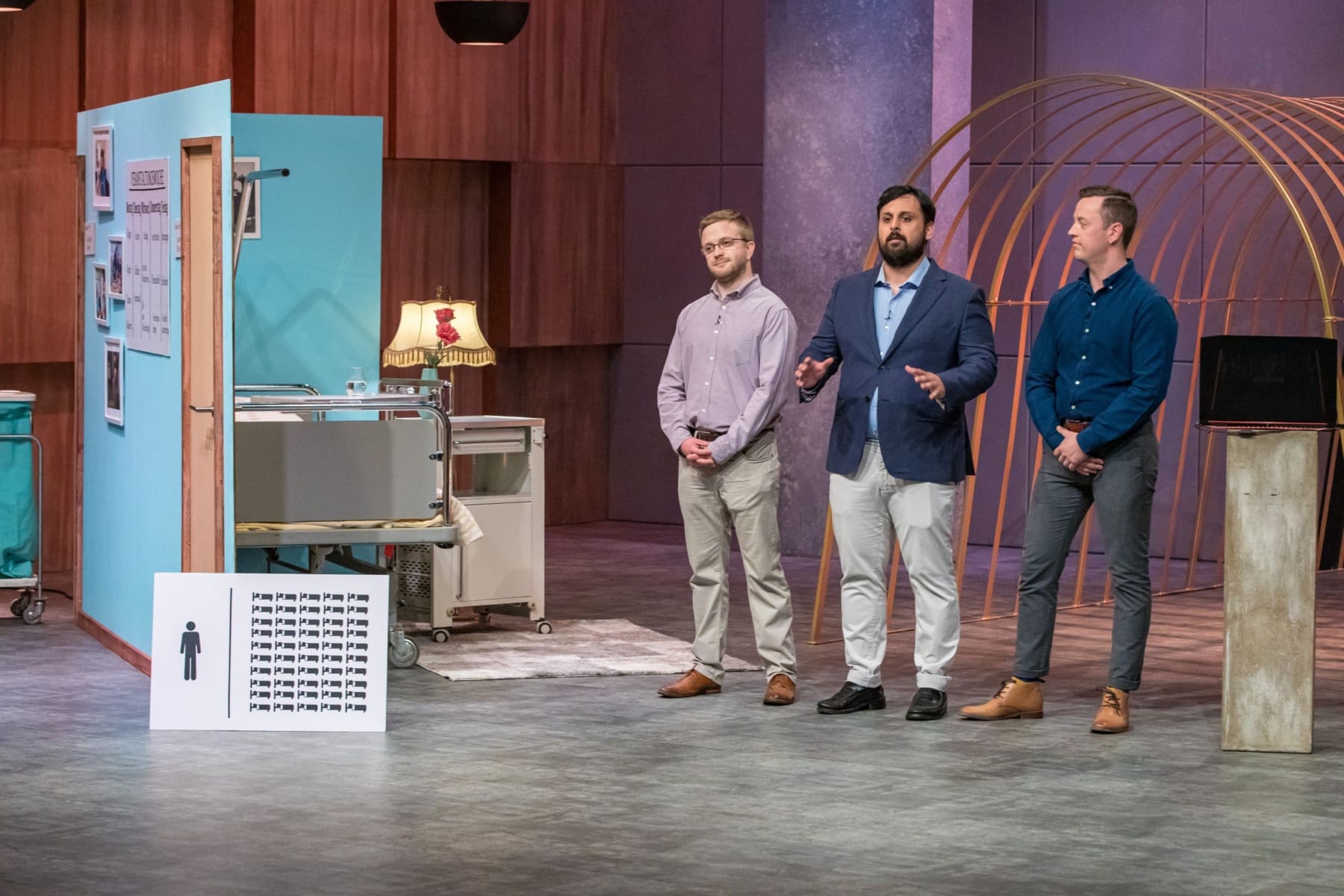 Ben Duffy, Fernando German Torales Chorne und Daniel Flynn haben mit Bearcover einen Roboter entwickelt, der durch Wände sehen kann.