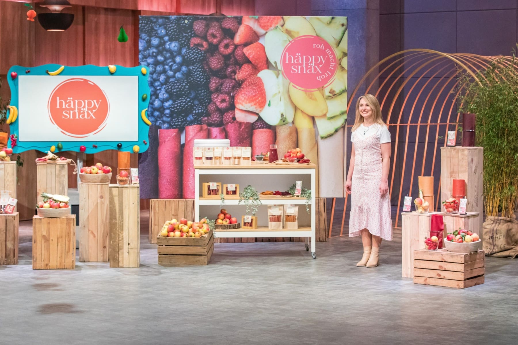 Marina Herter präsentiert mit HÄPPYSNÄX Smoothierollen in acht verschiedenen Geschmacksrichtungen.