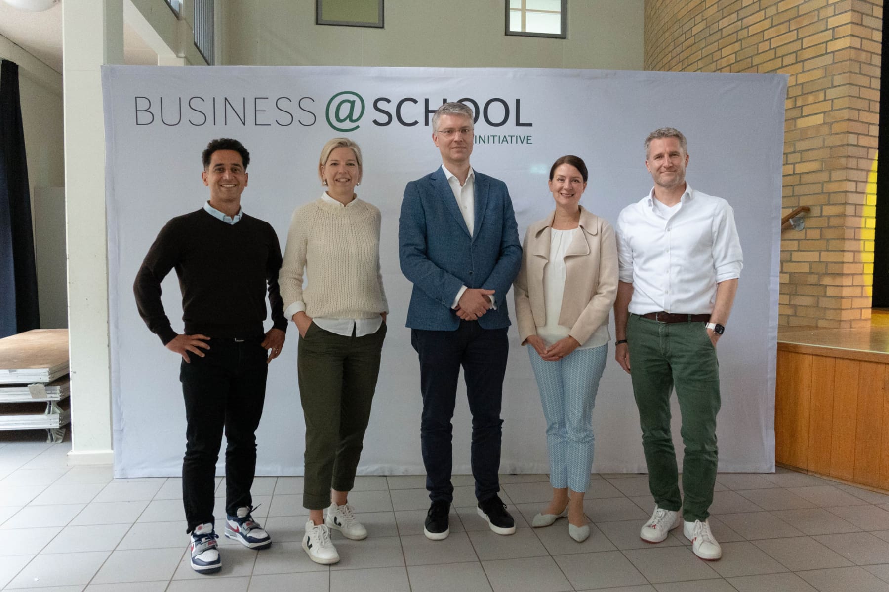 Die Jury: Dr. Armand Farsi (GM Germany Fanatics), Dr. Sabrina Zeplin (Gründerin & CEO Restart Career), Alexander Brenner  (Managing Director and Partner Boston Consulting Group),  Christiane Grude (Senior Director OEM Business Units Lufthansa Technik) und Dr. Lars Blinda (Vice President Strategy & Sustainability  OTTO)