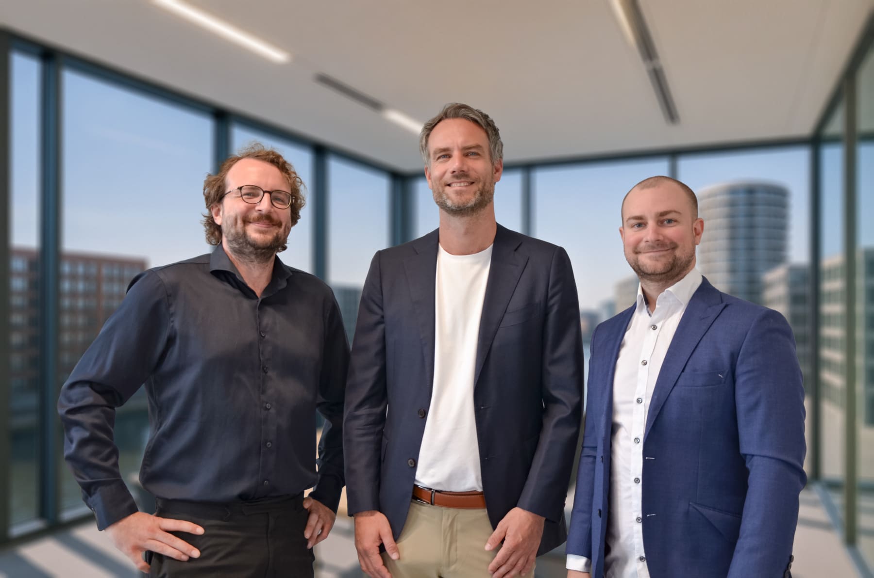 Tom Wittner, Dr.-Ing. Lennard Wilkening und Miguel Wesselmann, die Gründer von suena energy