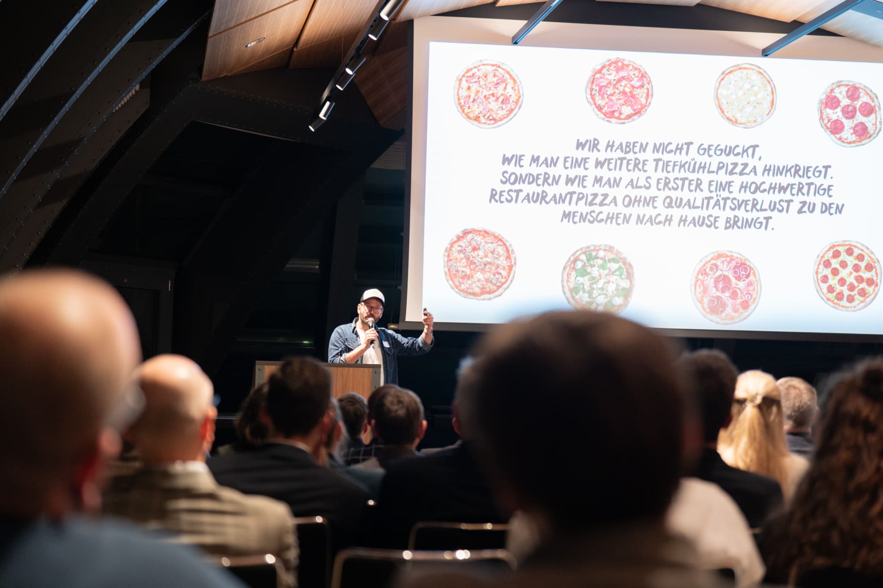 Michael Götz, CMO von Gustavo Gusto, erklärte beim THINK TANK FOOD das Erfolgsrezept der Pizzamarke.